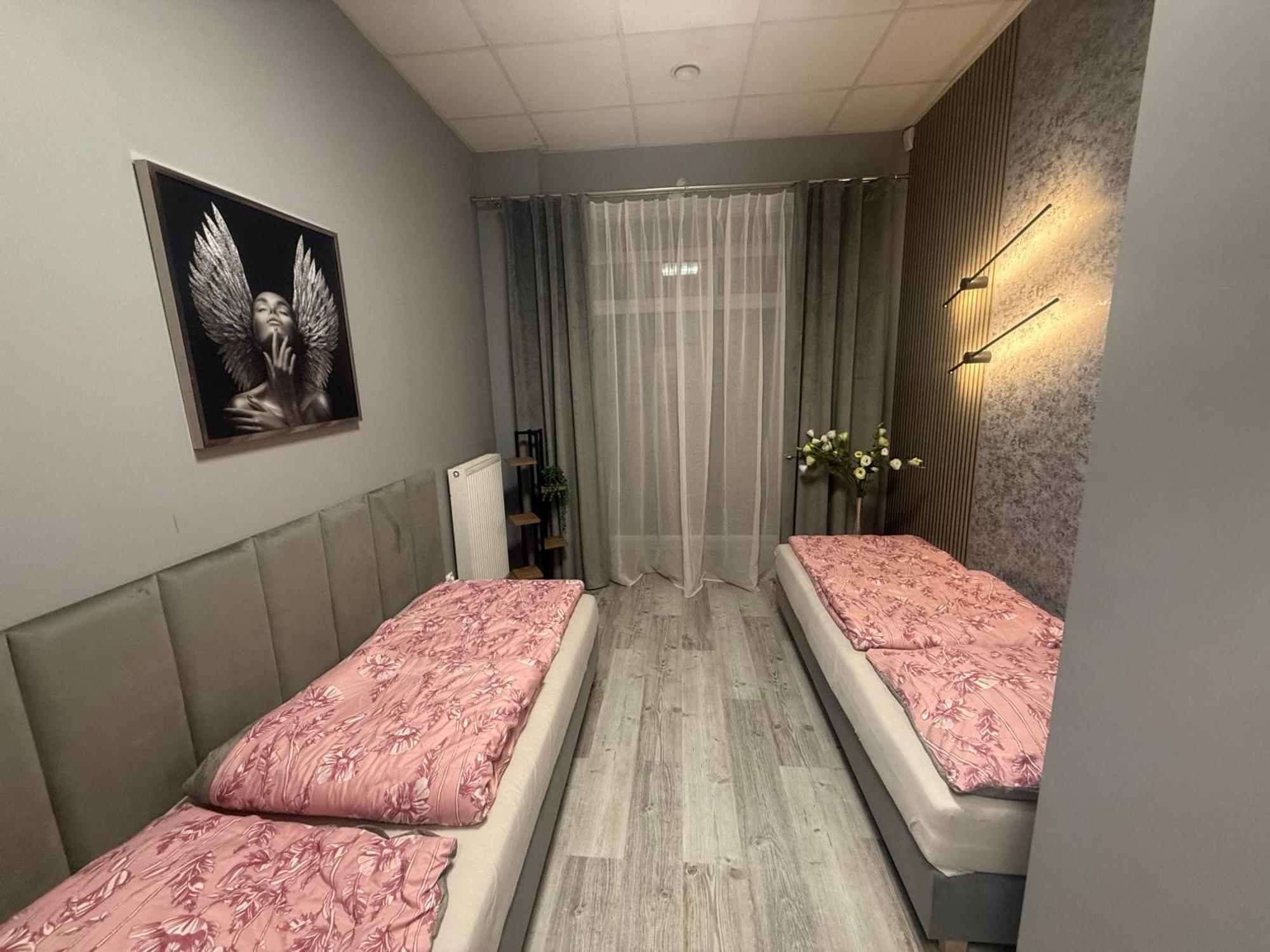 Apartamenty I Pokoje „Pod Jedynka” Konstantynów Łódzki Eksteriør billede