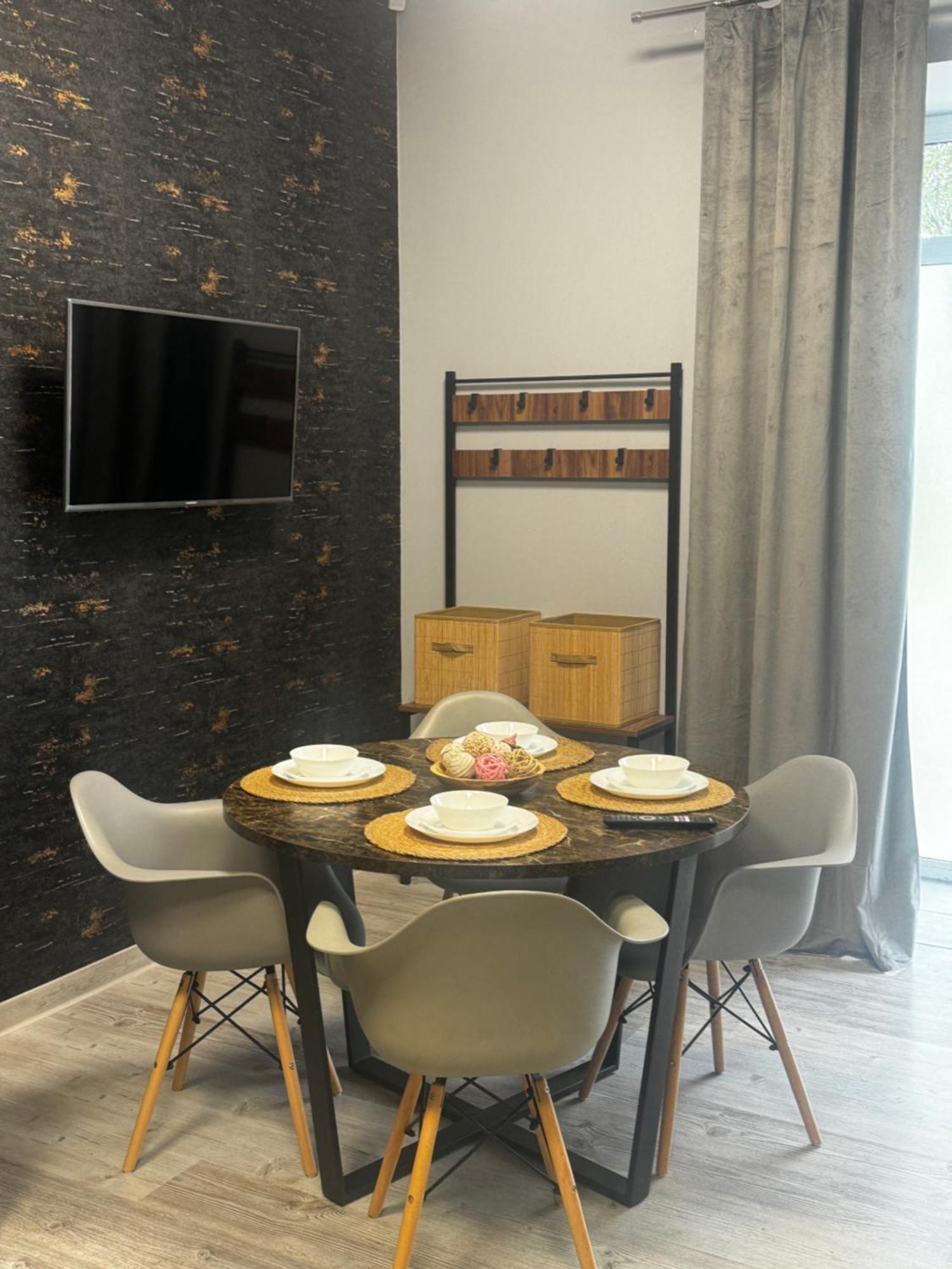 Apartamenty I Pokoje „Pod Jedynka” Konstantynów Łódzki Eksteriør billede